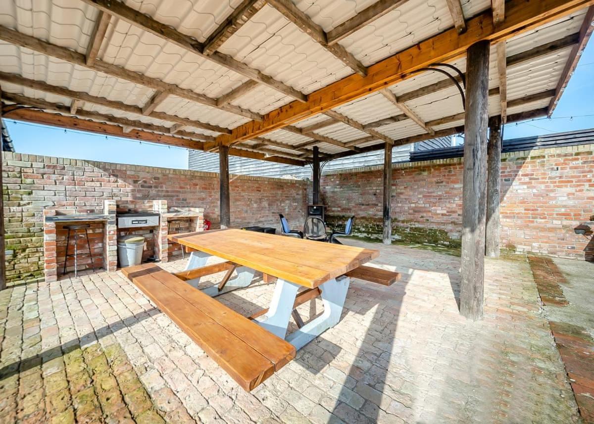 Hill Farm Retreat Hotel Wangford Luaran gambar