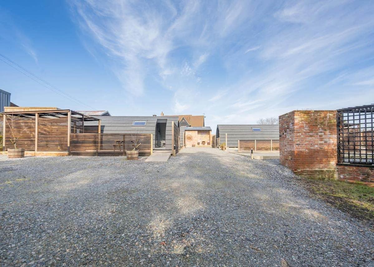 Hill Farm Retreat Hotel Wangford Luaran gambar