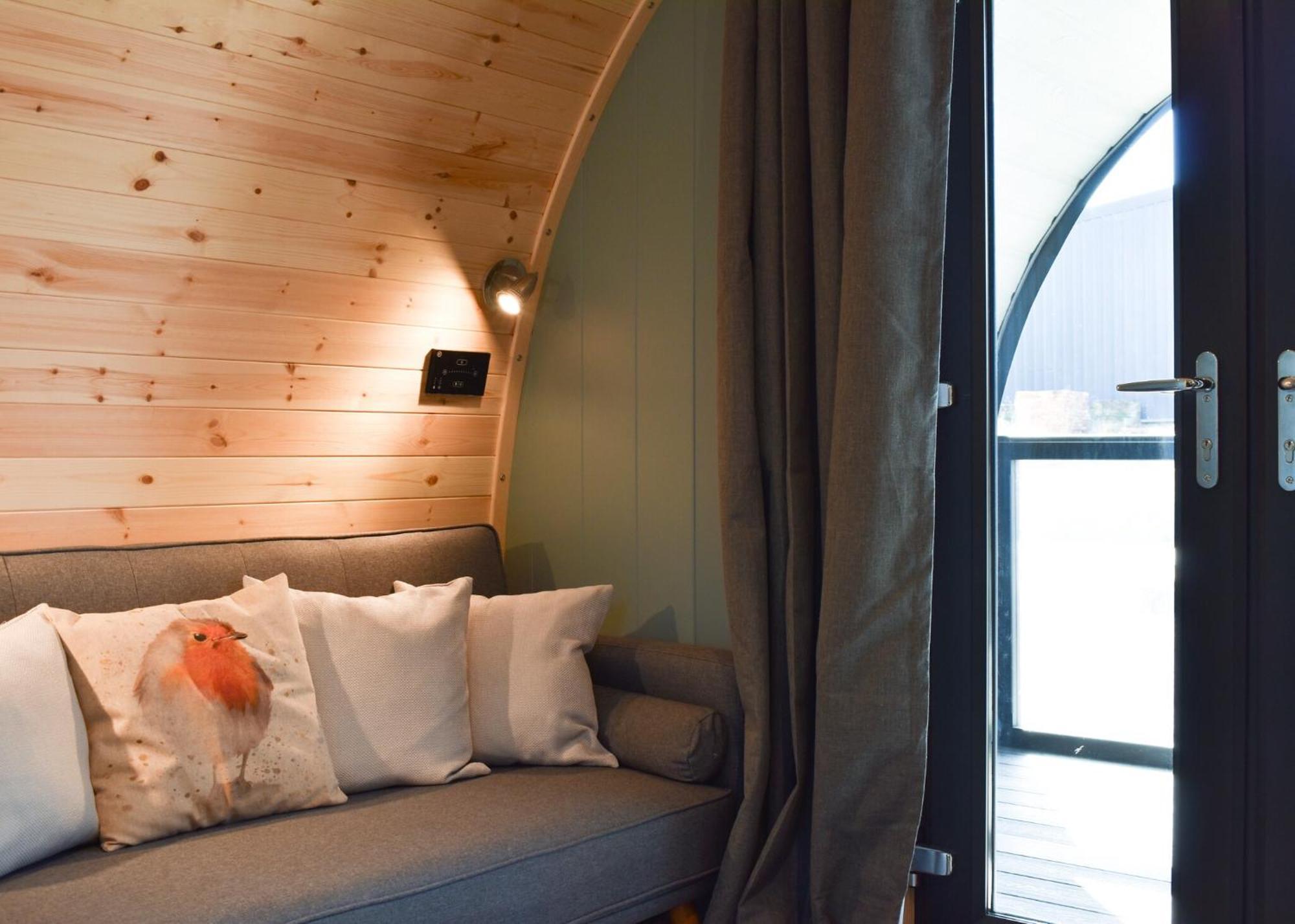 Hill Farm Retreat Hotel Wangford Luaran gambar