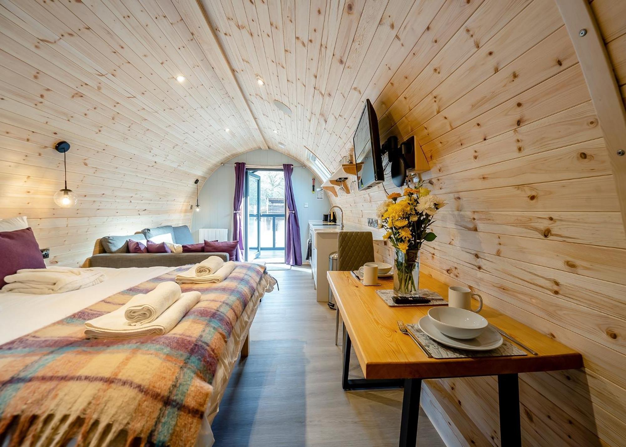 Hill Farm Retreat Hotel Wangford Bilik gambar